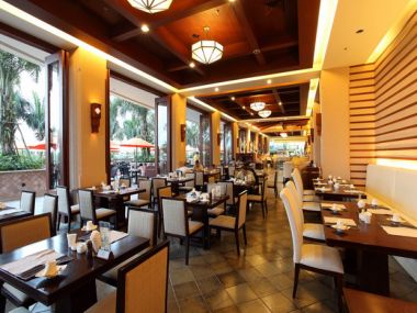 点击看大图 三亚海韵度假酒店 巴厘风情全日制餐厅